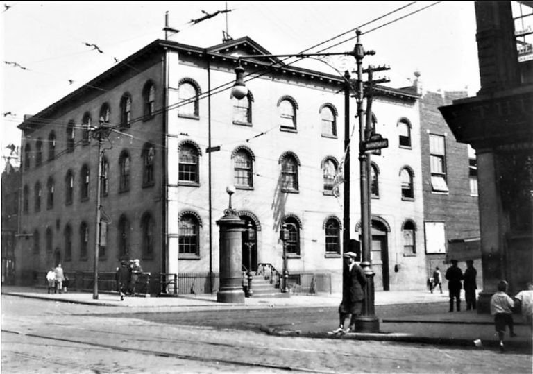 Greenpoint Avenue Police Station, 1923